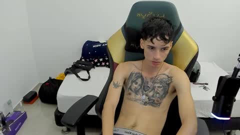 Snapshot of gendo_05 chatting on 03-05-26, 11:34 GENDO online show from 03-05-26, 11:34