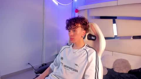 Snapshot of genesis_js chatting on 01-15-26, 04:06 genesis_js online show from 01-15-26, 04:06