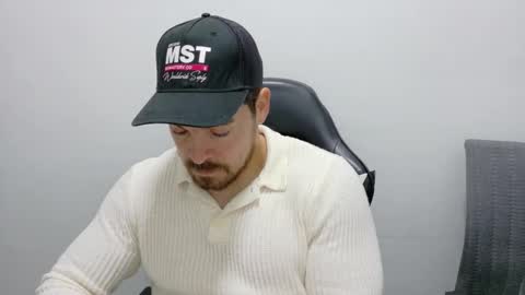 Snapshot of genesis_wb chatting on 10-14-25, 12:11 genesis_wb online show from 10-14-25, 12:11