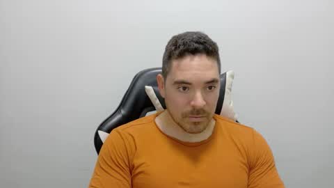 Snapshot of genesis_wb chatting on 10-25-25, 10:48 genesis_wb online show from 10-25-25, 10:48