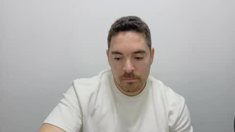 Snapshot of genesis_wb chatting on 11-26-25, 01:28 genesis_wb online show from 11-26-25, 01:28