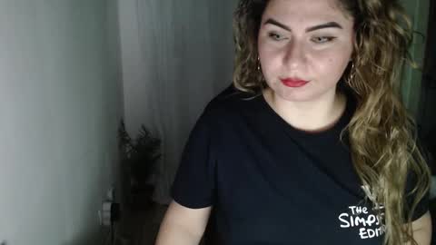 Snapshot of genesisgems11_ chatting on 03-05-25, 07:49 Genesis online show from 03-05-25, 07:49