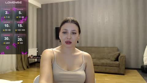 Snapshot of genev__ievee chatting on 06-30-26, 04:52 genev__ievee online show from 06-30-26, 04:52