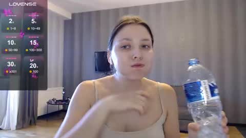 Snapshot of genev__ievee chatting on 07-01-26, 02:40 genev__ievee online show from 07-01-26, 02:40