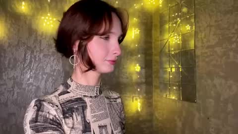 Riana online show from 05-01-26, 04:50