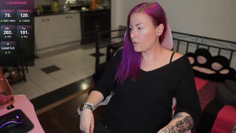 Snapshot of gennyrock chatting on 01-10-25, 12:59 Genny Rock and online show from 01-10-25, 12:59