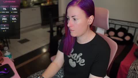 Snapshot of gennyrock chatting on 01-27-25, 02:20 Genny Rock and online show from 01-27-25, 02:20