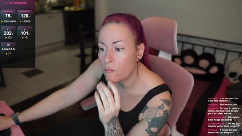Snapshot of gennyrock chatting on 02-04-25, 11:49 Genny Rock and online show from 02-04-25, 11:49