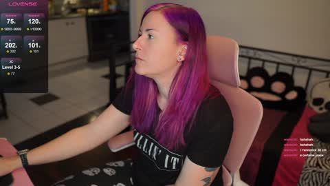 Snapshot of gennyrock chatting on 02-05-25, 10:12 Genny Rock and online show from 02-05-25, 10:12