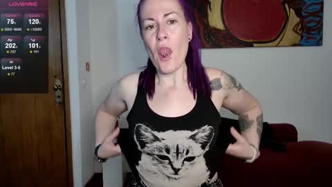 Snapshot of gennyrock chatting on 03-07-25, 07:38 Genny Rock and online show from 03-07-25, 07:38