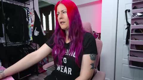 Genny Rock   and  online show from 05-28-26, 02:47