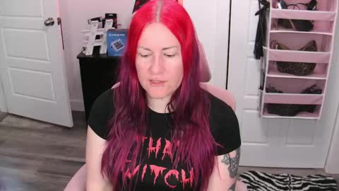 Genny Rock   and  online show from 06-01-26, 02:52
