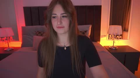 Snapshot of gentleadellee chatting on 12-21-25, 01:29 gentleadellee online show from 12-21-25, 01:29