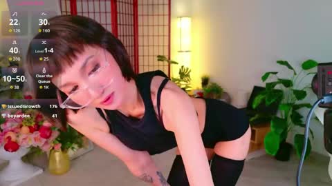 Snapshot of gentlemusee chatting on 05-27-26, 01:57 gentlemusee online show from 05-27-26, 01:57