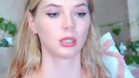 Snapshot of gentlerossi chatting on 05-20-26, 04:35 GentleRossi online show from 05-20-26, 04:35