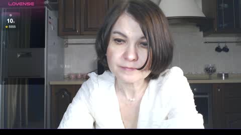Snapshot of gentlywomen chatting on 01-26-25, 09:29 Elena online show from 01-26-25, 09:29