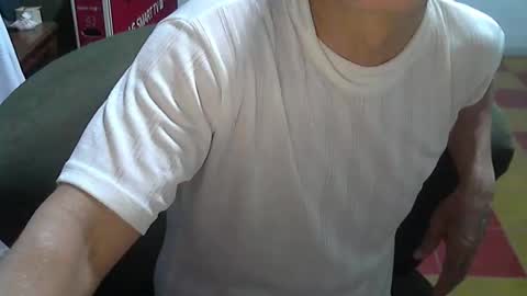 Genuino online show from 04-12-26, 03:44