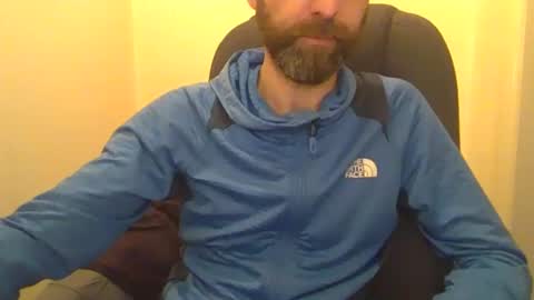 Snapshot of geon2xx chatting on 12-24-24, 10:39 Geon online show from 12-24-24, 10:39