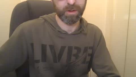 Snapshot of geon2xx chatting on 01-15-25, 07:37 Geon online show from 01-15-25, 07:37