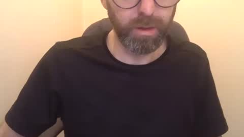 Snapshot of geon2xx chatting on 03-04-25, 09:51 Geon online show from 03-04-25, 09:51