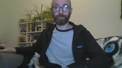 Snapshot of geon2xx chatting on 11-08-25, 05:34 Geon online show from 11-08-25, 05:34