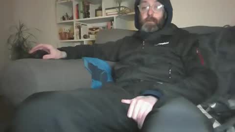 Snapshot of geon2xx chatting on 12-02-25, 11:00 Geon online show from 12-02-25, 11:00