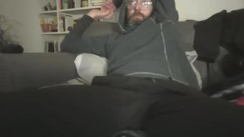 Snapshot of geon2xx chatting on 12-18-25, 07:42 Geon online show from 12-18-25, 07:42