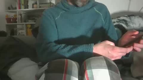 Snapshot of geon2xx chatting on 12-23-25, 08:34 Geon online show from 12-23-25, 08:34