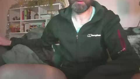 Snapshot of geon2xx chatting on 01-13-26, 01:11 Geon online show from 01-13-26, 01:11