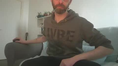 Snapshot of geon2xx chatting on 03-12-26, 09:48 Geon online show from 03-12-26, 09:48