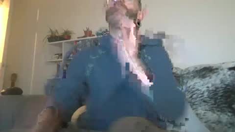 Snapshot of geon2xx chatting on 03-15-26, 01:22 Geon online show from 03-15-26, 01:22