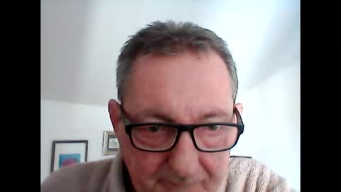 Snapshot of georg1412 chatting on 11-12-25, 09:10 georg1412 online show from 11-12-25, 09:10