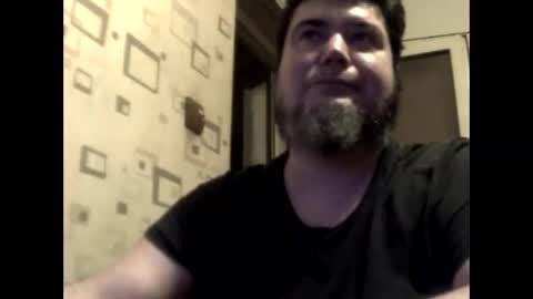 Snapshot of george84xxx chatting on 12-22-25, 03:42 GeOOXXX online show from 12-22-25, 03:42