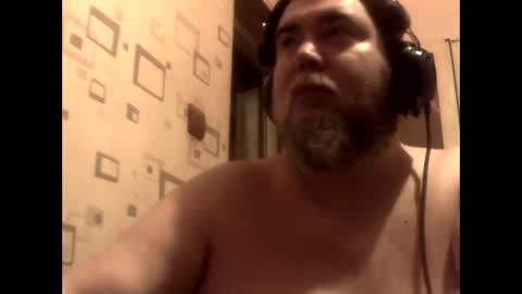 Snapshot of george84xxx chatting on 02-14-26, 01:46 GeOOXXX online show from 02-14-26, 01:46