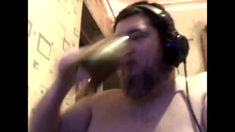 Snapshot of george84xxx chatting on 03-25-26, 11:44 GeOOXXX online show from 03-25-26, 11:44