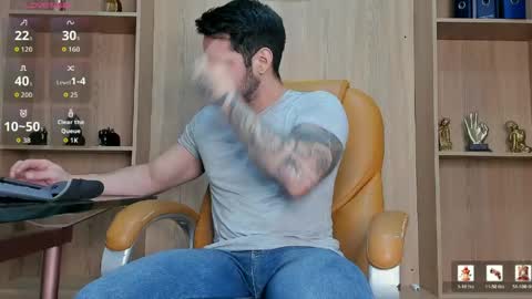 Snapshot of george_diesell_ chatting on 05-16-26, 04:42 George online show from 05-16-26, 04:42