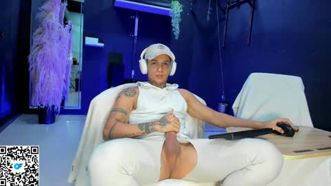 Snapshot of george_prince2 chatting on 05-08-26, 08:14 independent model online show from 05-08-26, 08:14