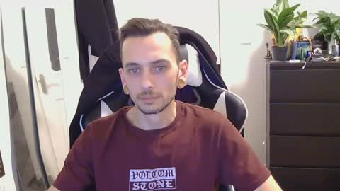 georgek0011 online show from 11-28-25, 07:27