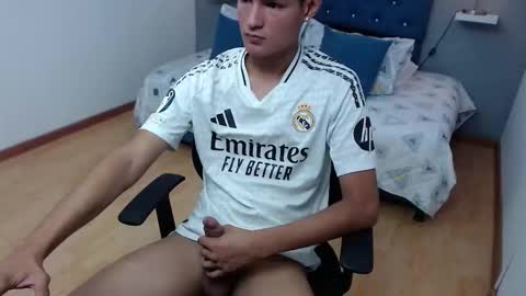 Snapshot of georgeowenss chatting on 02-18-26, 01:29 George Owens online show from 02-18-26, 01:29