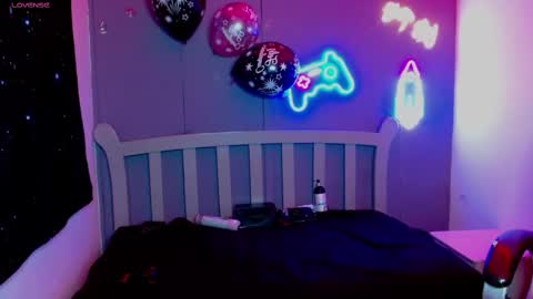 Snapshot of georgesmith_1 chatting on 01-07-25, 06:38 GEORGE online show from 01-07-25, 06:38