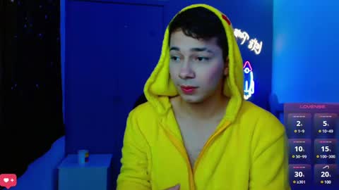 Snapshot of georgesmith_1 chatting on 01-15-25, 02:49 GEORGE online show from 01-15-25, 02:49