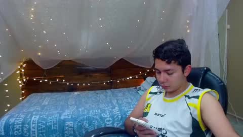 Snapshot of georgesmith_1 chatting on 02-18-25, 09:32 GEORGE online show from 02-18-25, 09:32