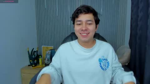 Snapshot of georgesmith_1 chatting on 06-03-26, 03:31 GEORGE online show from 06-03-26, 03:31