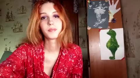 Snapshot of georgianahaeussler chatting on 05-21-26, 04:25 Ellie online show from 05-21-26, 04:25