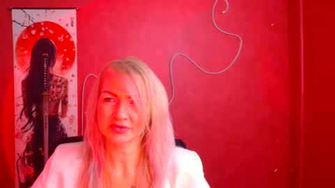 Snapshot of georgianight chatting on 12-19-25, 01:18 Georgia online show from 12-19-25, 01:18