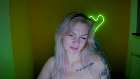 Snapshot of georgianight chatting on 01-05-26, 05:27 Georgia online show from 01-05-26, 05:27