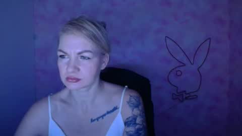 Snapshot of georgianight chatting on 01-09-26, 12:30 Georgia online show from 01-09-26, 12:30