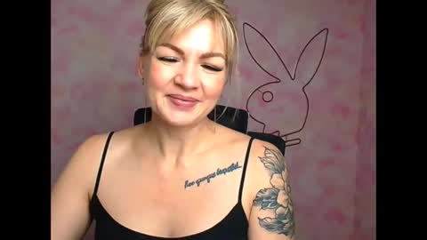 Snapshot of georgianight chatting on 03-11-26, 12:55 Georgia online show from 03-11-26, 12:55