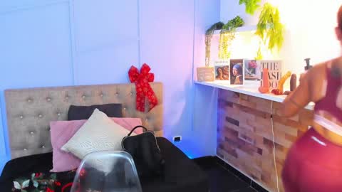 Snapshot of georgina_coule chatting on 12-18-24, 12:07 Georgina Coule online show from 12-18-24, 12:07