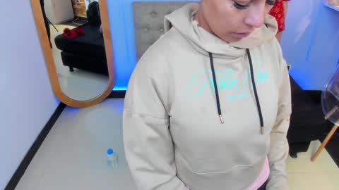 Snapshot of georgina_coule chatting on 12-30-24, 06:16 Georgina Coule online show from 12-30-24, 06:16